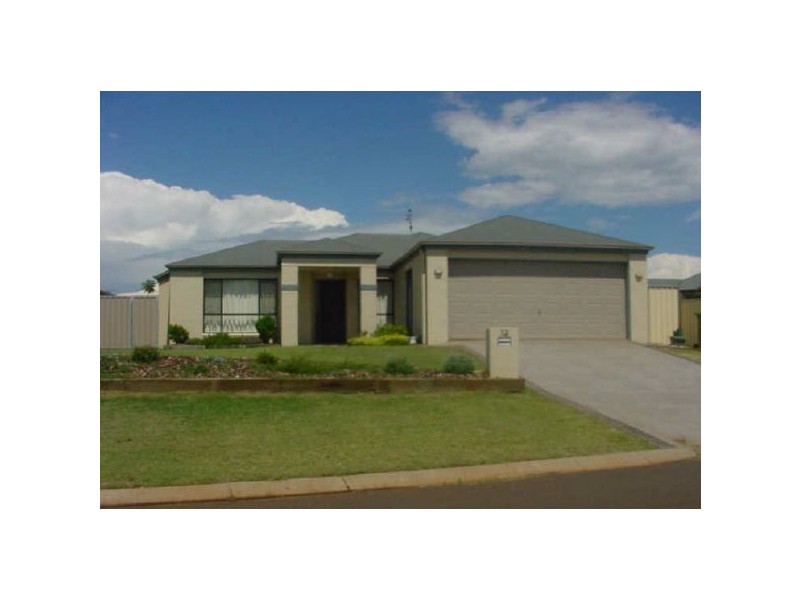 12 Galway Street, Glenvale QLD 4350