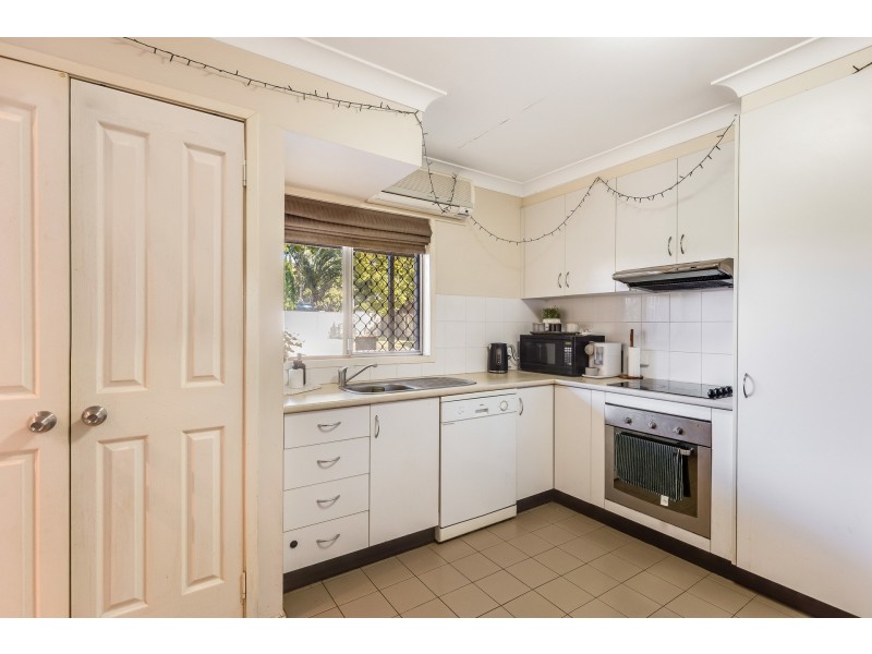 1,2,3,4/110A James Street, South Toowoomba QLD 4350