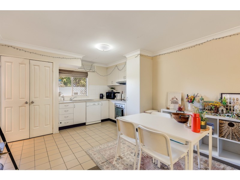 1,2,3,4/110A James Street, South Toowoomba QLD 4350