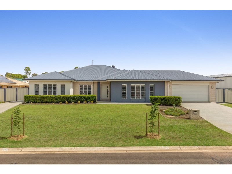 38 Belclaire Drive, Westbrook QLD 4350