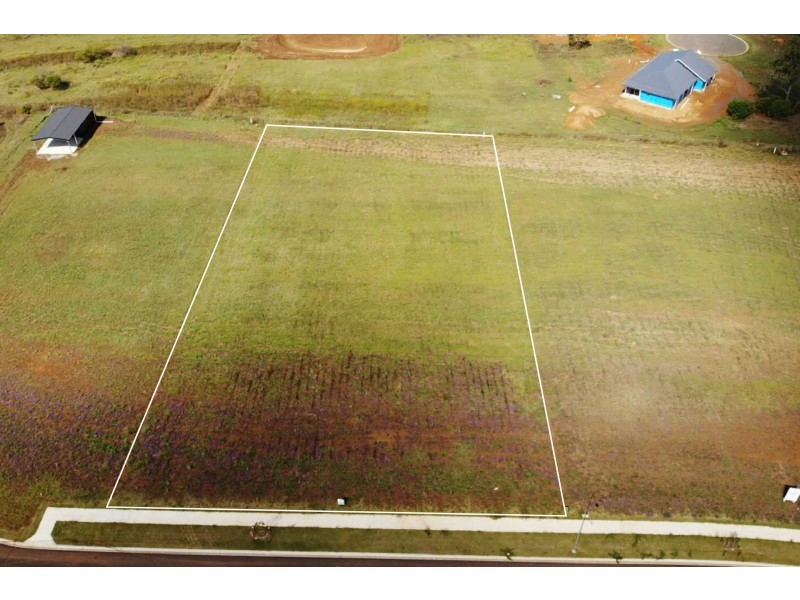 32 Gran Paradiso Way, Meringandan West QLD 4352