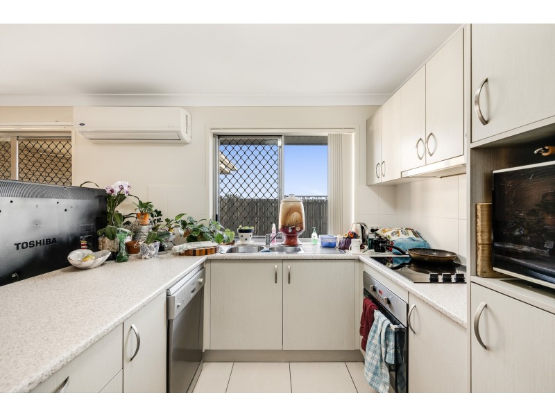 1&2/20 Sanctuary Drive, Cranley QLD 4350