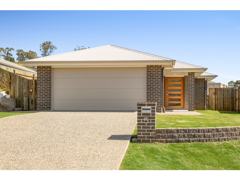 5 Wolff Street, Cotswold Hills QLD 4350