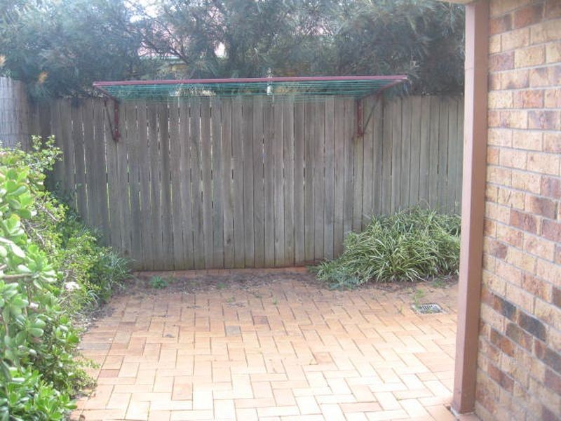 2/2 Gabrielle Street, Darling Heights QLD 4350