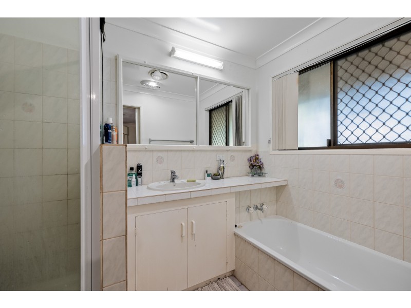 12 Penny Road, Highfields QLD 4352