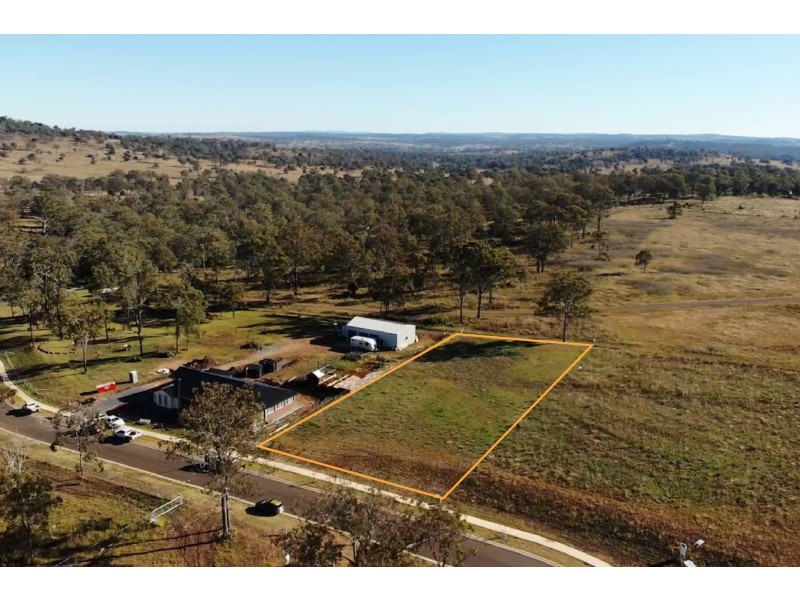 24 Daintree Crescent, Meringandan West QLD 4352