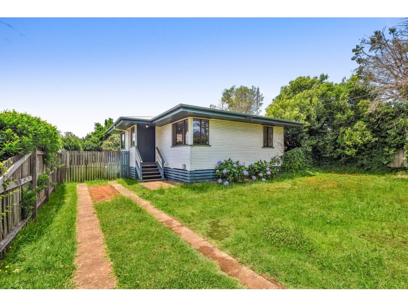 5 Griffiths Street, Harlaxton QLD 4350