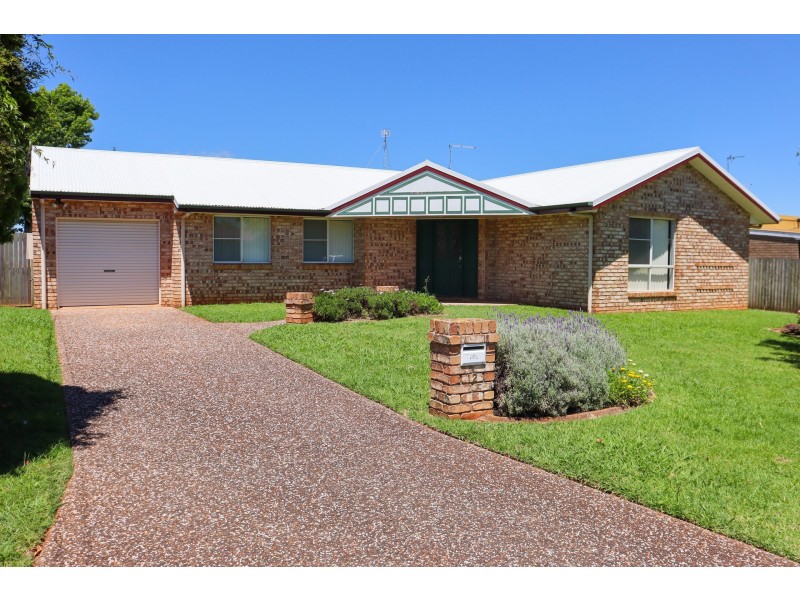 12 Crosby Street, Darling Heights QLD 4350