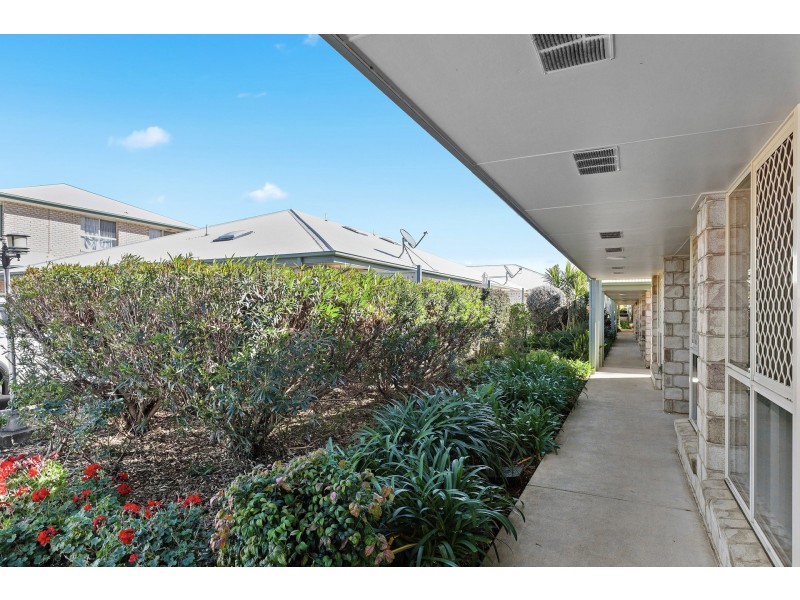 42/55-59 Drayton Road, Harristown QLD 4350