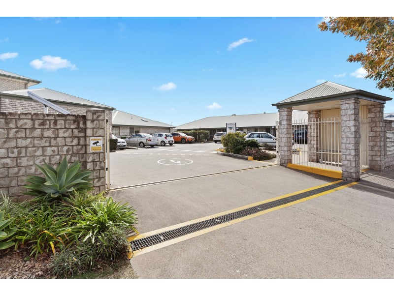 42/55-59 Drayton Road, Harristown QLD 4350