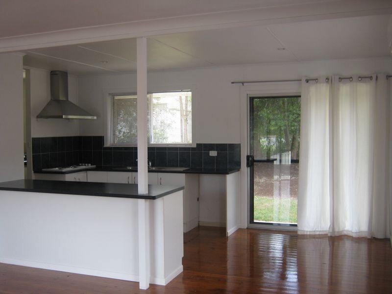 41 Jellicoe Street, Mount Lofty QLD 4350