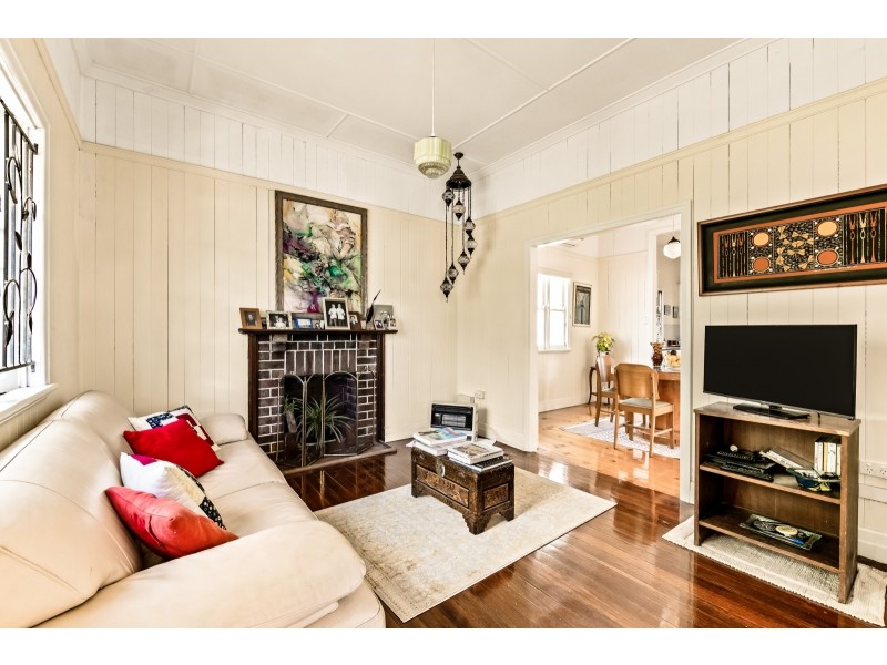 39 Clark Street, South Toowoomba QLD 4350