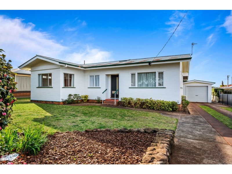 39A Croxley Street, Harristown QLD 4350