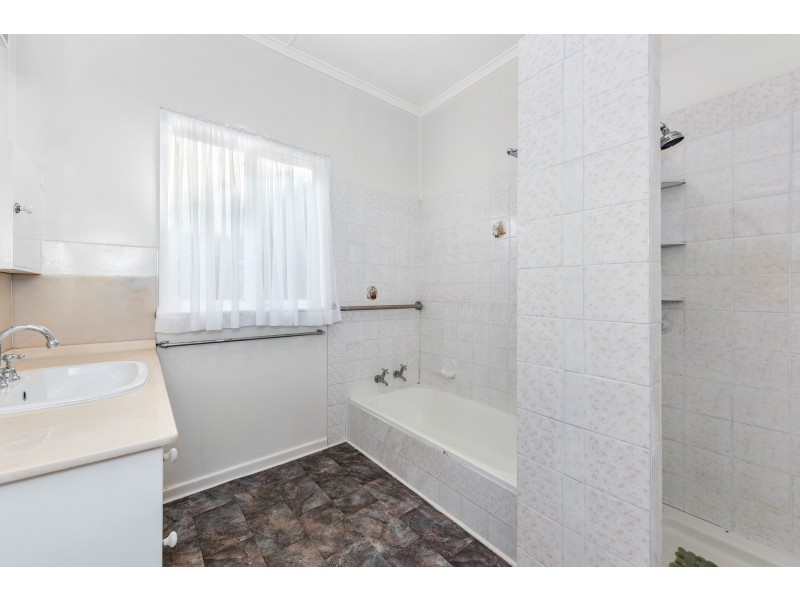 39A Croxley Street, Harristown QLD 4350