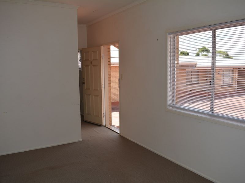 4/12 Morton Street, South Toowoomba QLD 4350