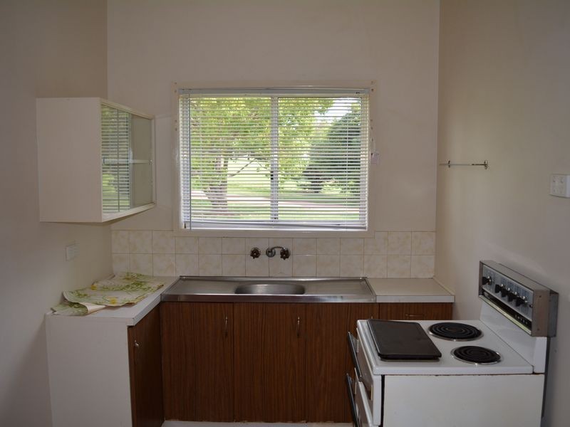 4/12 Morton Street, South Toowoomba QLD 4350