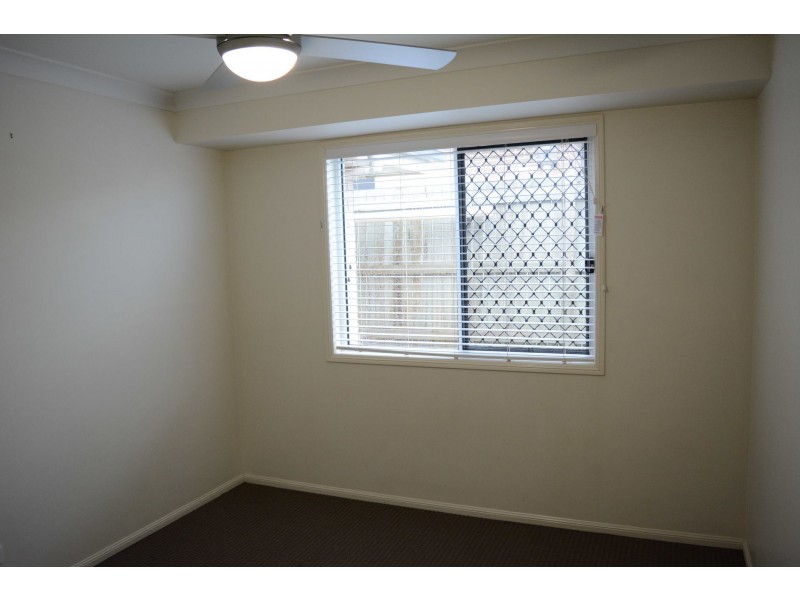 2 Opal Street, Glenvale QLD 4350