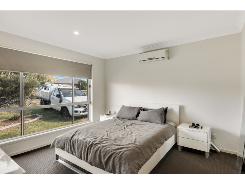 12 Breanna Street, Cotswold Hills QLD 4350