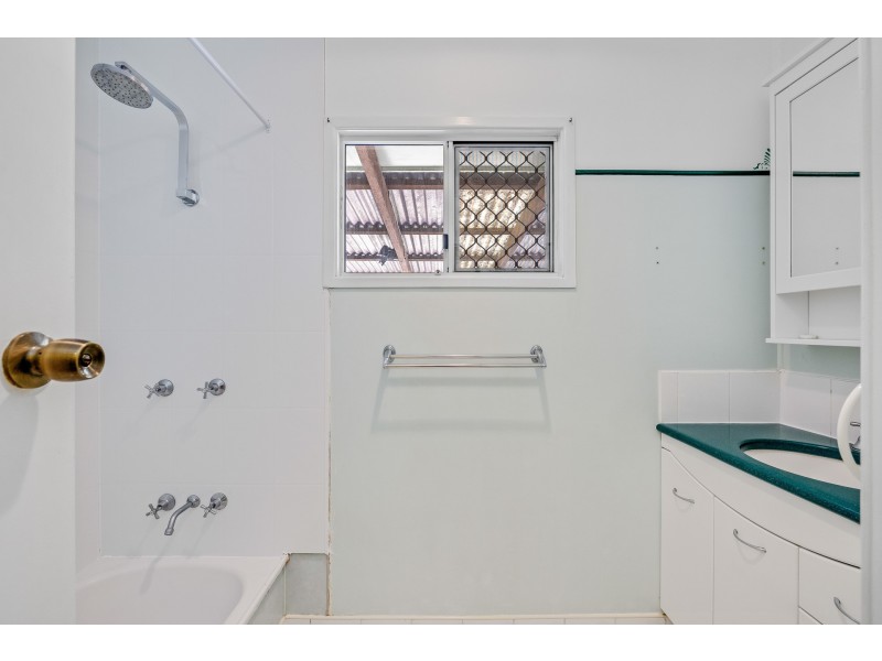 26 Hillside Street, Newtown QLD 4350