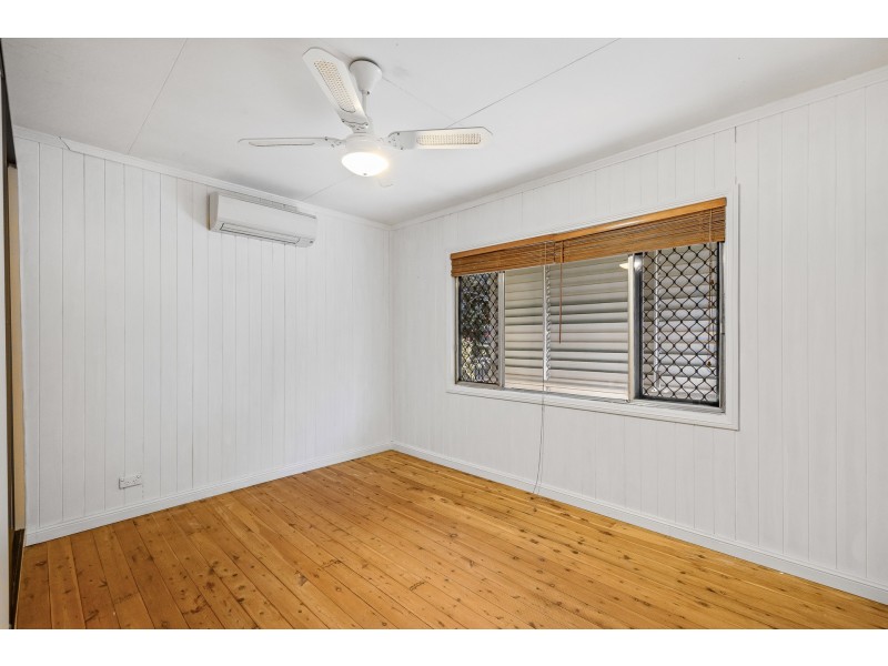 26 Hillside Street, Newtown QLD 4350