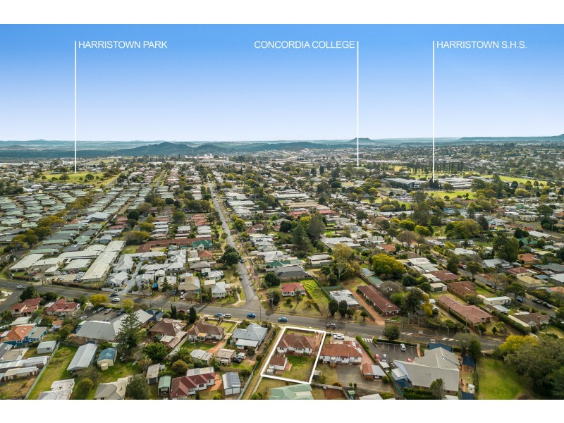 44 Drayton Road, Harristown QLD 4350