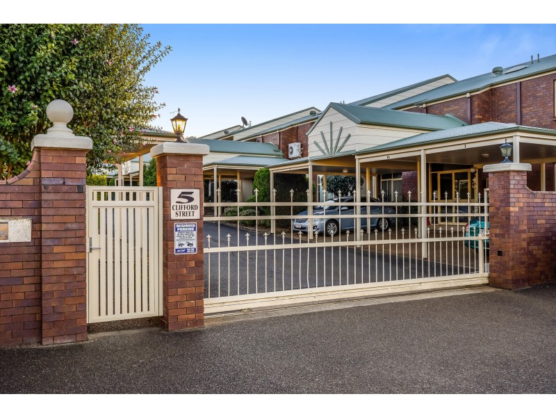 27/5 Clifford Street, Toowoomba City QLD 4350