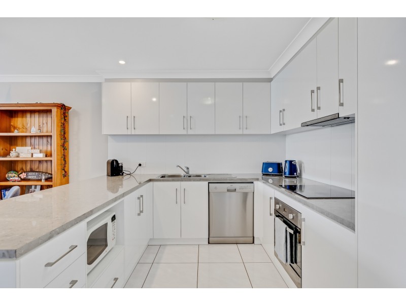 2/13 Wapiti Street, Kearneys Spring QLD 4350