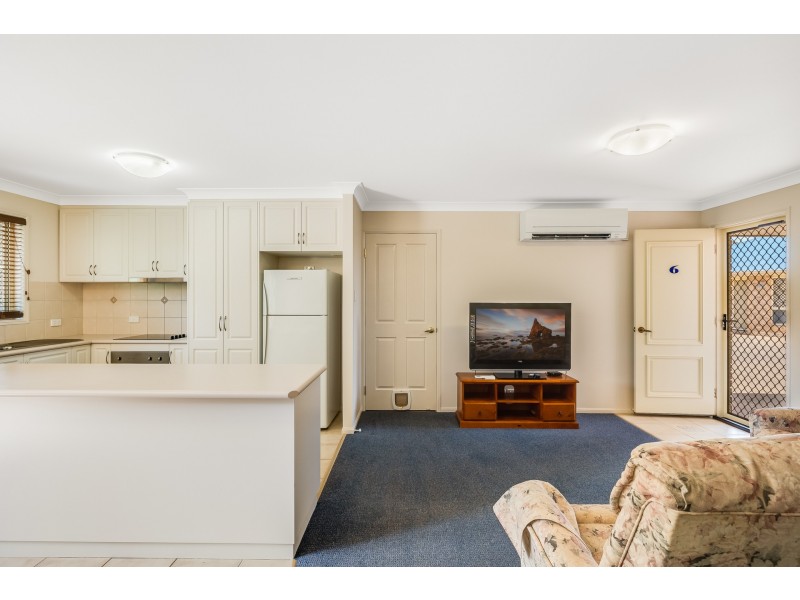 6/105 South Street, Rangeville QLD 4350