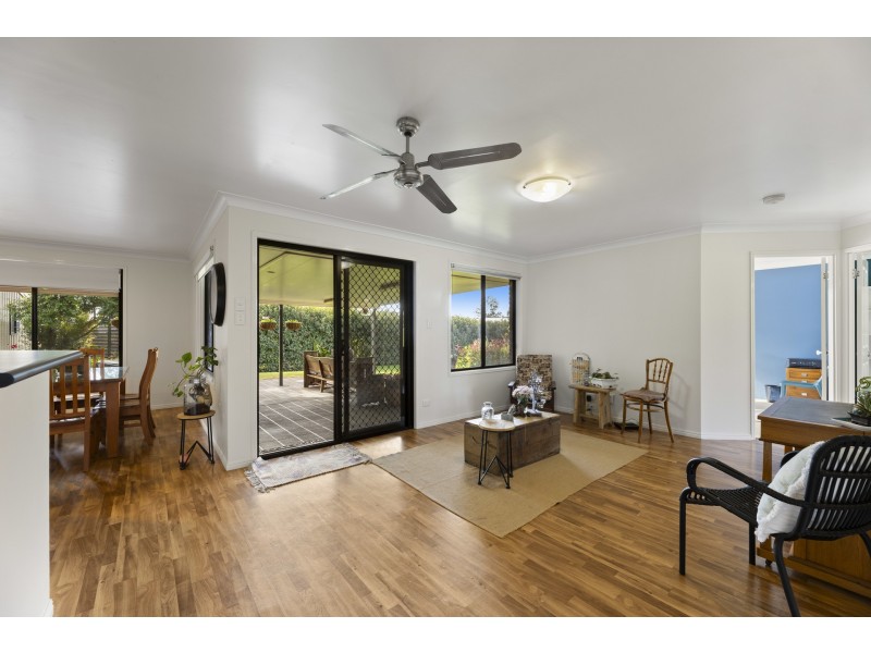 10 Kennedy Street, Cabarlah QLD 4352