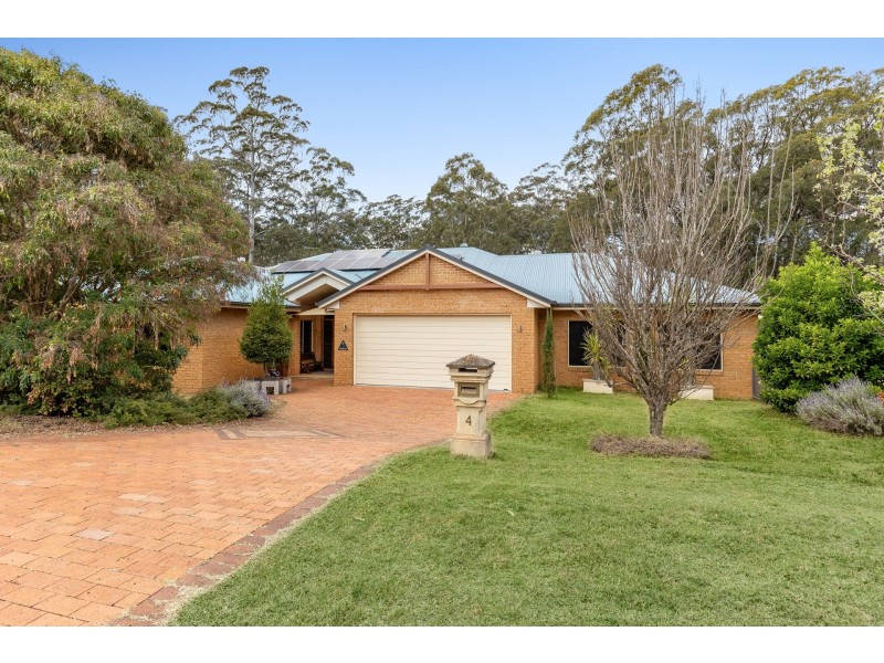 4 Leanne Court, Highfields QLD 4352
