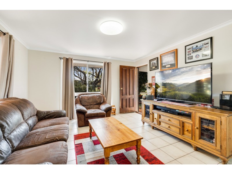 10 Seppelt Street, Wilsonton Heights QLD 4350