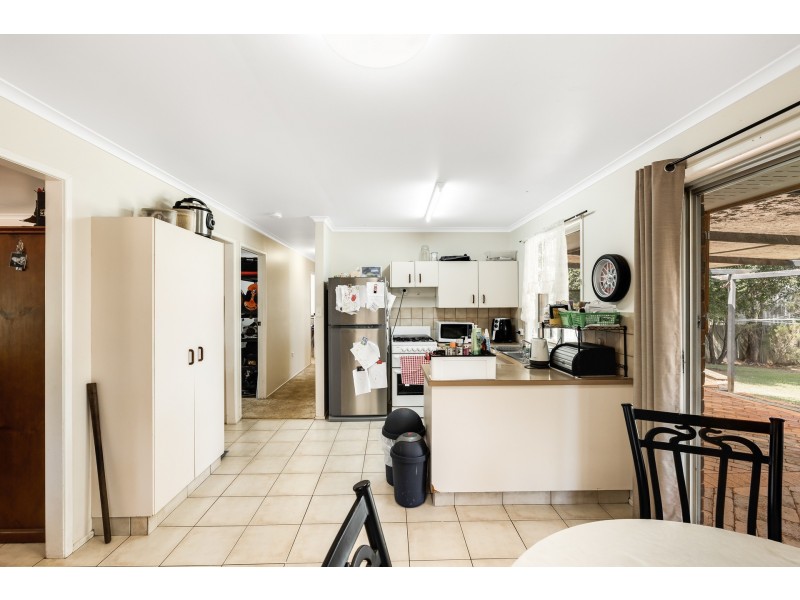 10 Seppelt Street, Wilsonton Heights QLD 4350