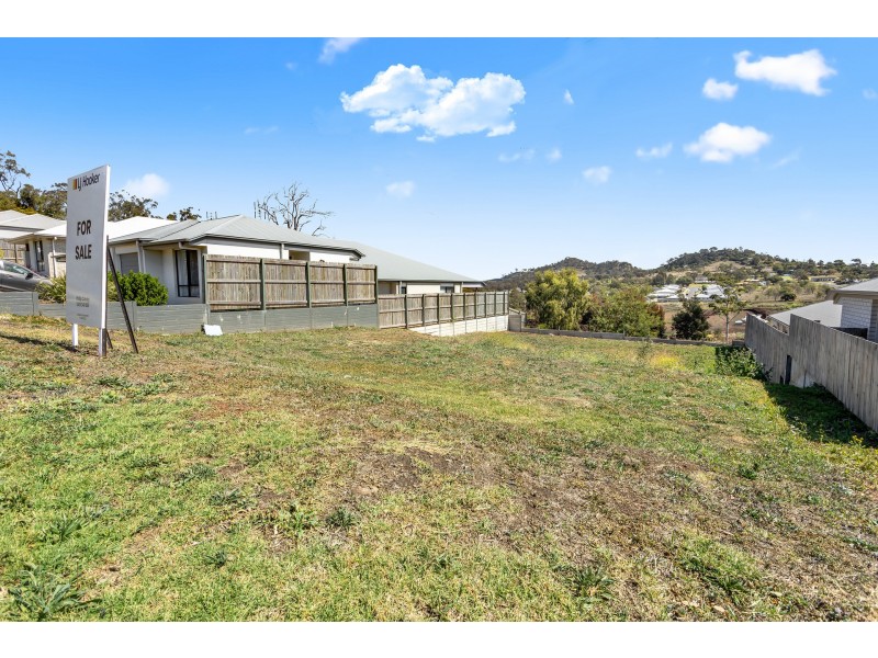 44 McInnes Crescent, Glenvale QLD 4350