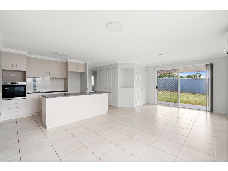 5 Esmond Street, Rockville QLD 4350
