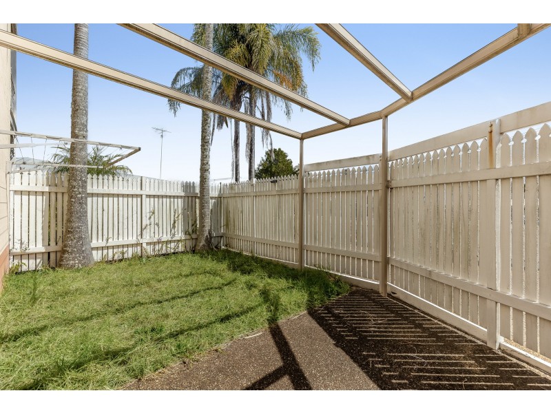 1/2 Sharon Court, Darling Heights QLD 4350