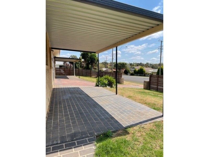 1/200 Stenner Street, Middle Ridge QLD 4350