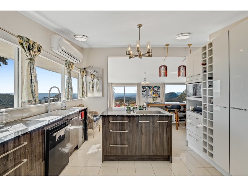 1 Burnage Street, Redwood QLD 4350