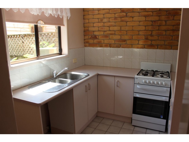 3/4 Garget Street, East Toowoomba QLD 4350