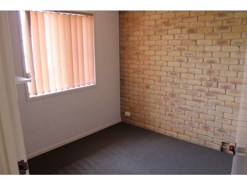 3/4 Garget Street, East Toowoomba QLD 4350