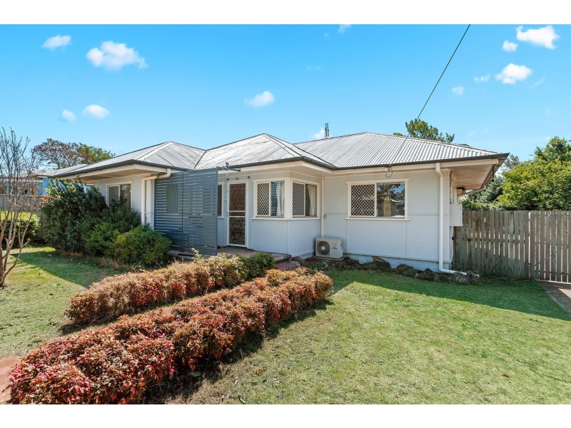 19 Warwick Street, Harristown QLD 4350