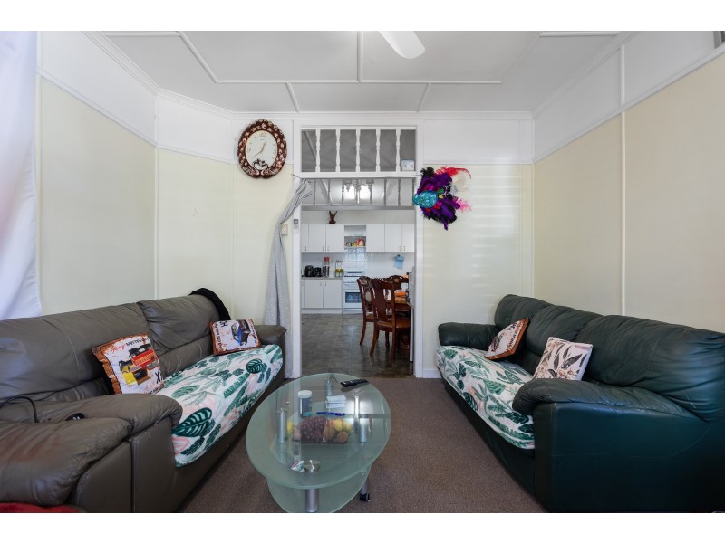 19 Warwick Street, Harristown QLD 4350