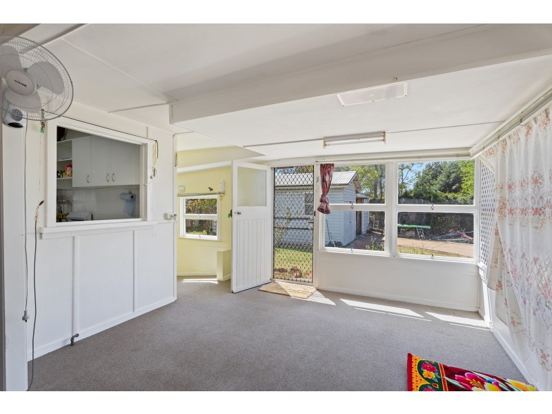 19 Warwick Street, Harristown QLD 4350