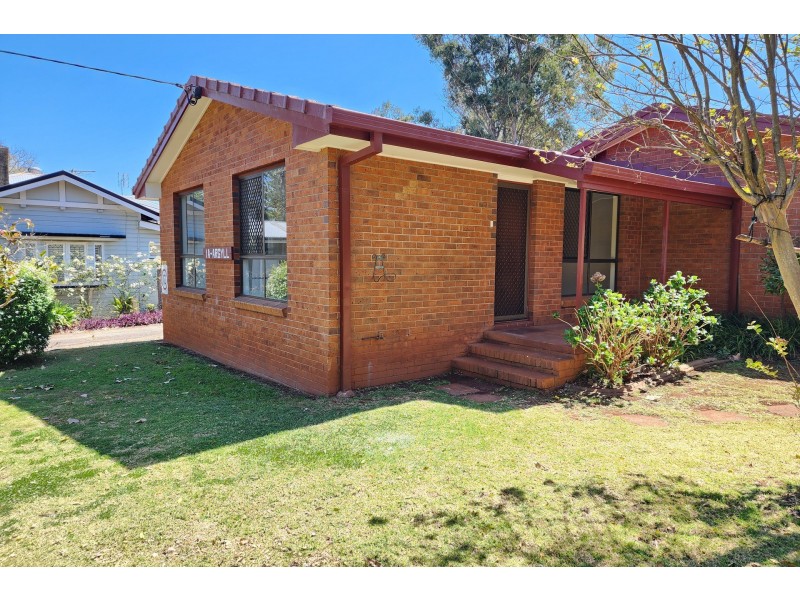 1/1a Delacey Street, North Toowoomba QLD 4350
