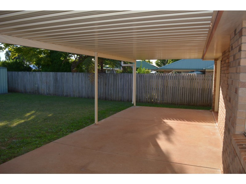 18 Malt Court, Kearneys Spring QLD 4350