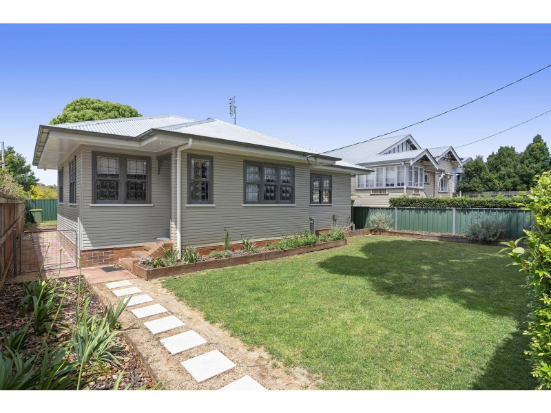 2C Phillip Street, East Toowoomba QLD 4350