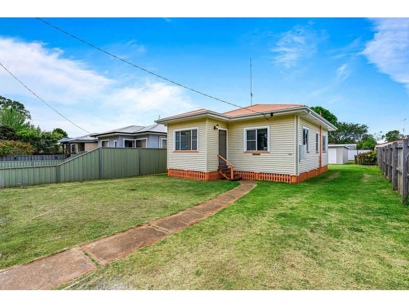 134a Holberton Street, Newtown QLD 4350