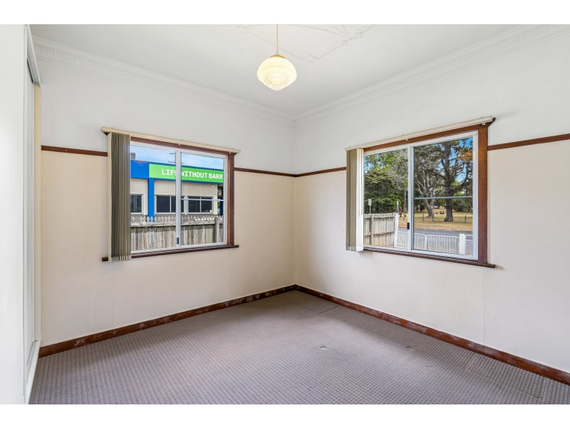 134a Holberton Street, Newtown QLD 4350