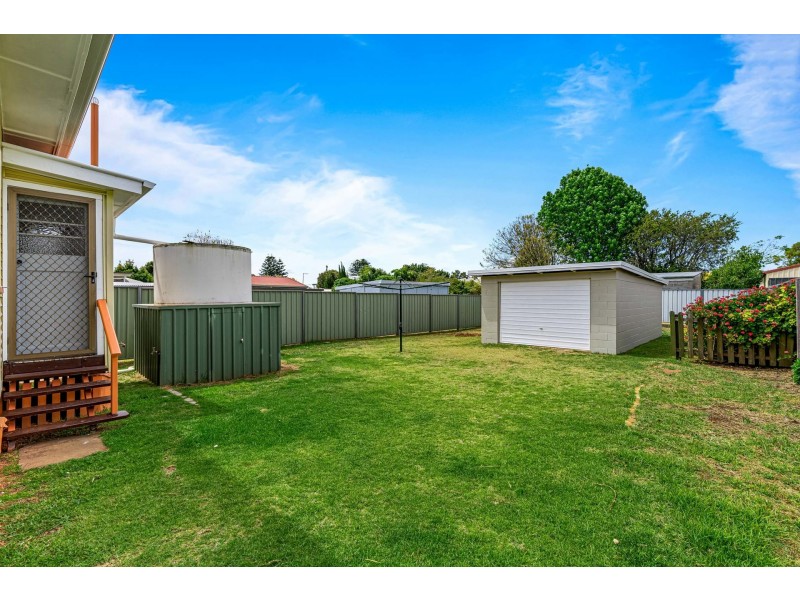 134a Holberton Street, Newtown QLD 4350