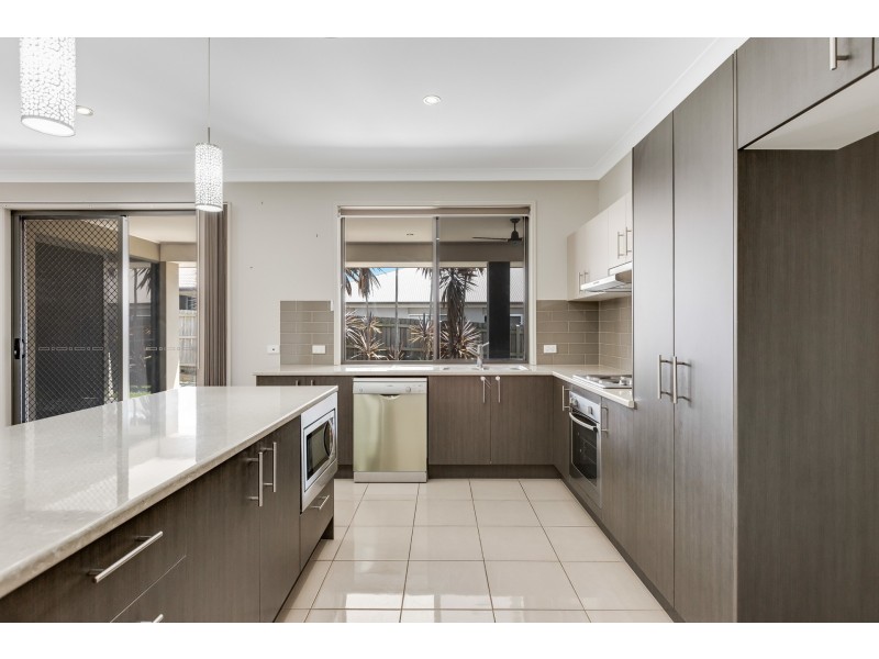 23 Kearney Street, Kearneys Spring QLD 4350