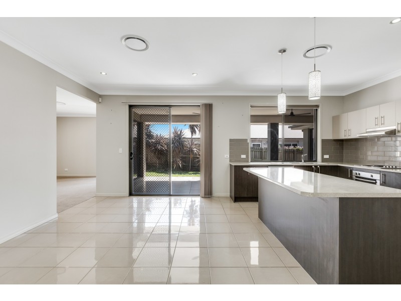 23 Kearney Street, Kearneys Spring QLD 4350